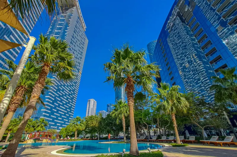 Exquisite Living in Gate Tower- Pool & Fitness