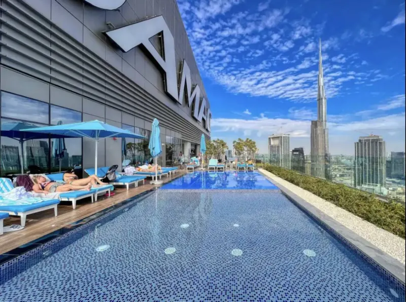 Sublime Infinity Pool -Majestic Burj Khalifa Views