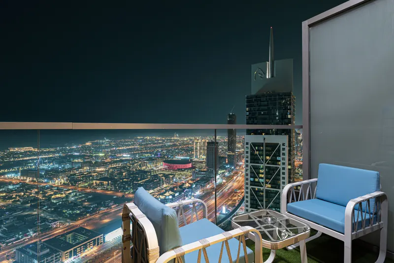 Sublime Infinity Pool -Majestic Burj Khalifa Views
