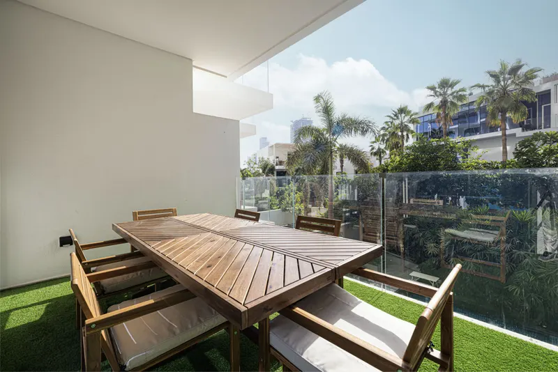 FIVE PALM Cozy Suite | View, Pool & Beach Access
