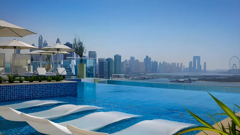 Soothing Studio Haven - Infinity Pool Access