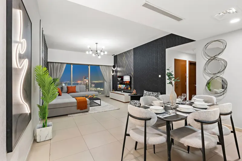 Experience Grandeur: Amazing Views, Pool & Gym