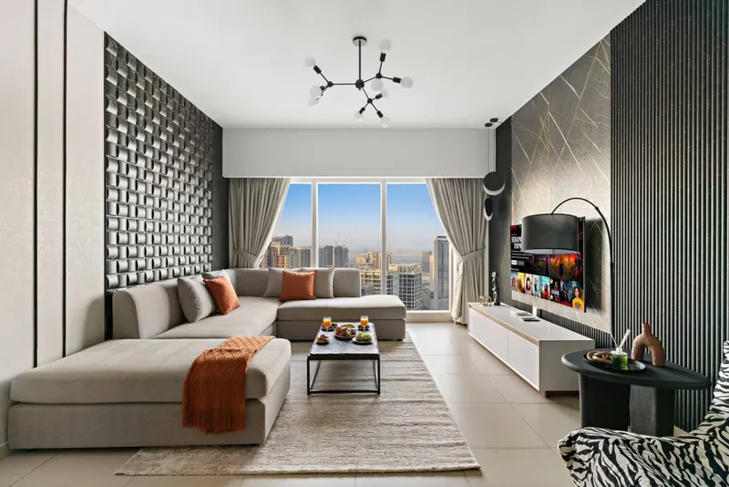 Experience Grandeur: Amazing Views, Pool & Gym