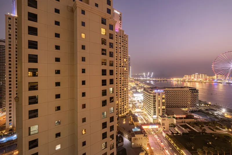 Marina Heights - Spectacular Sea Views, Pool & Gym