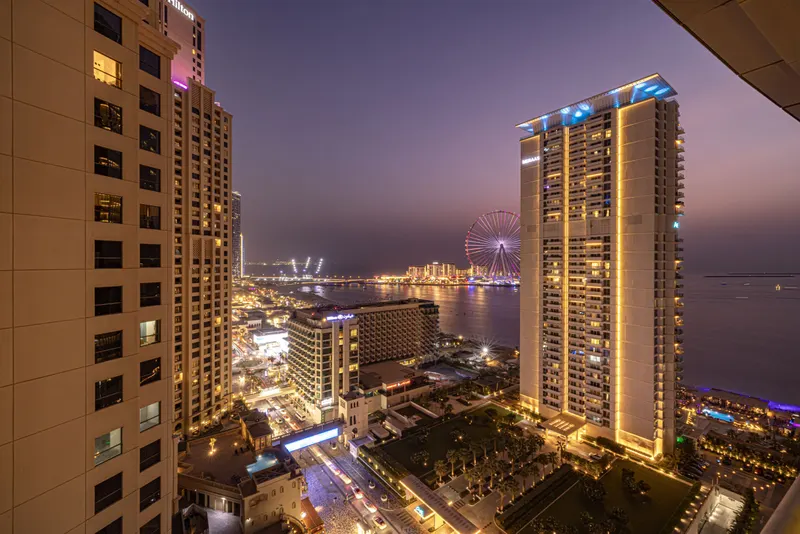 Marina Heights - Spectacular Sea Views, Pool & Gym