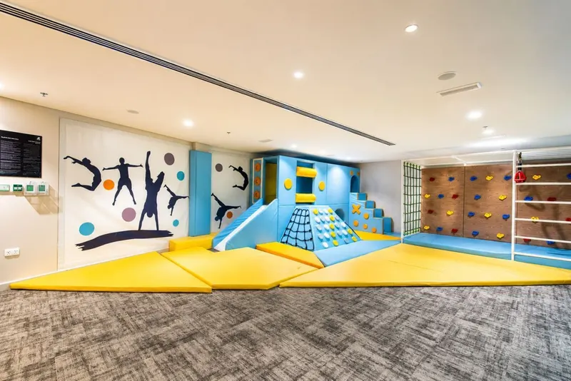 2BR Luxe Oasis – Ferrari World & Yas Mall