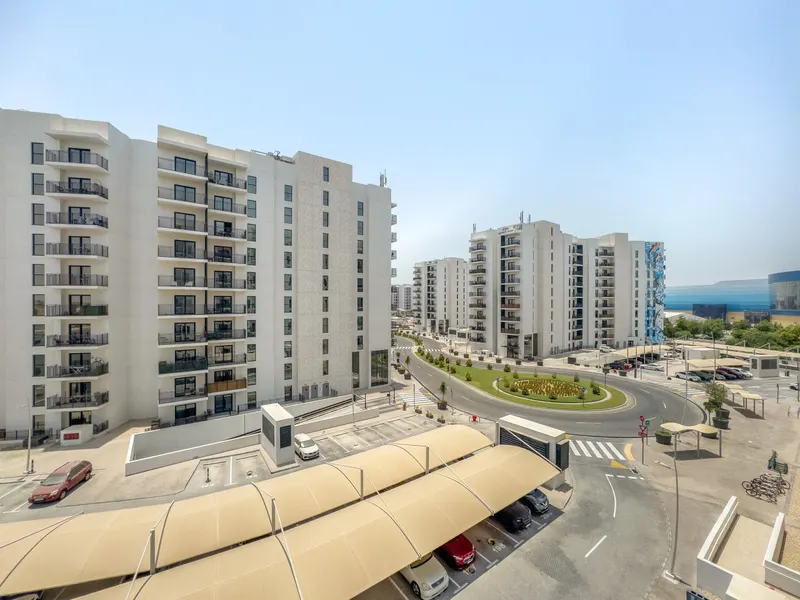 2BR Luxe Oasis – Ferrari World & Yas Mall