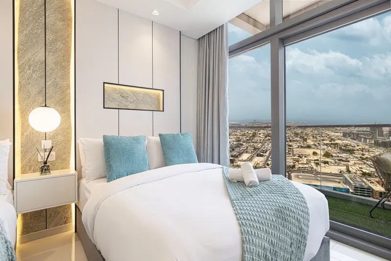 Sleek Luxe Haven - Infinity Pool I Burj Khalifa