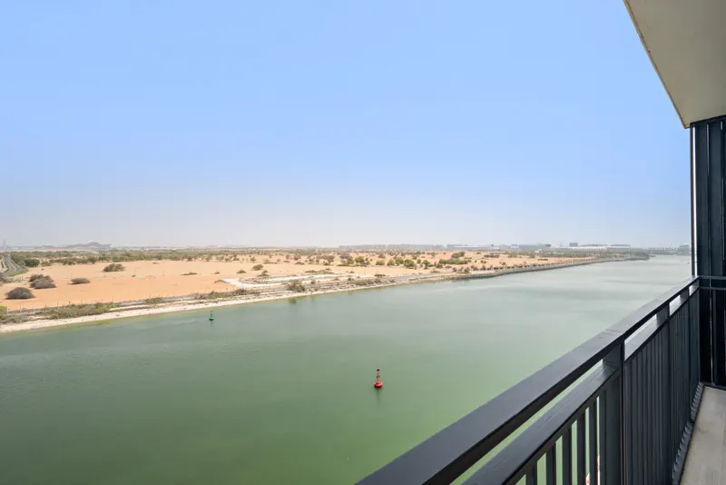 Impressive Suite - Near Yas Mall & Ferrari World