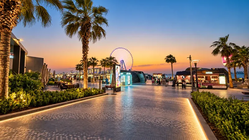 Dubai Marina Getaway | Beach Access & Iconic Views