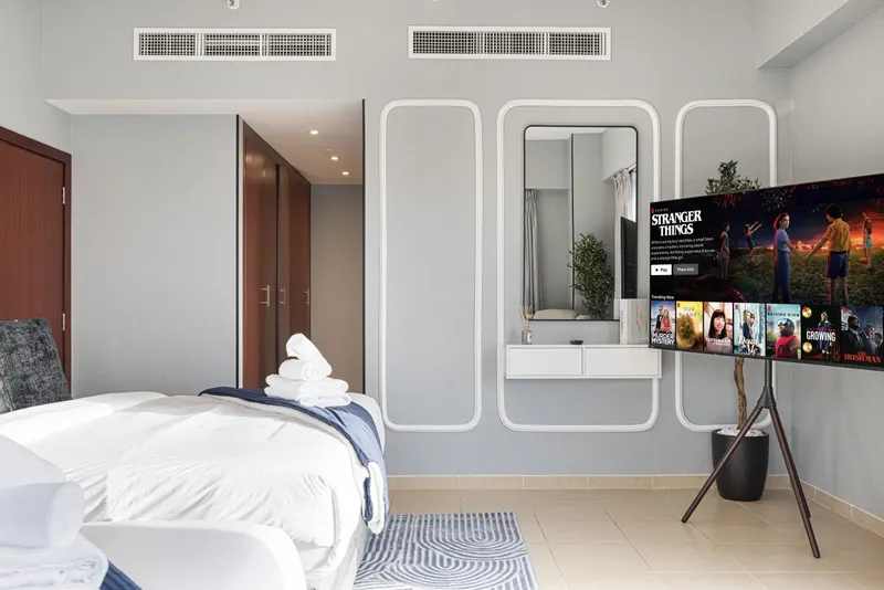 Dubai Marina Getaway | Beach Access & Iconic Views