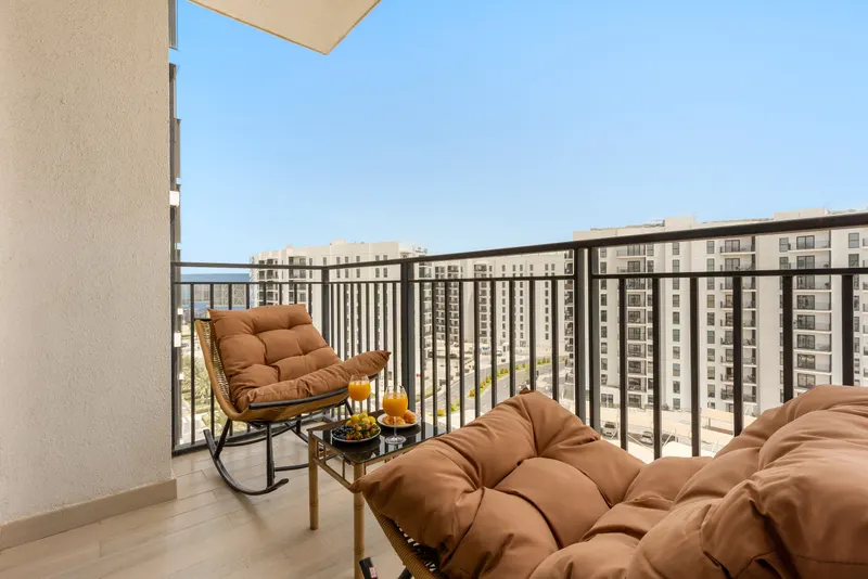 Light & Breezy Apt: Near Ferrari World & Yas Mall