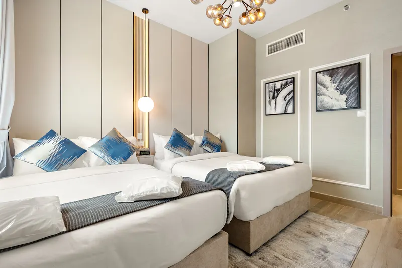 Light & Breezy Apt: Near Ferrari World & Yas Mall