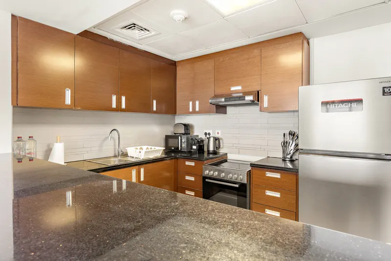 Polished Haven in Gate Tower: Pool & Gym Access