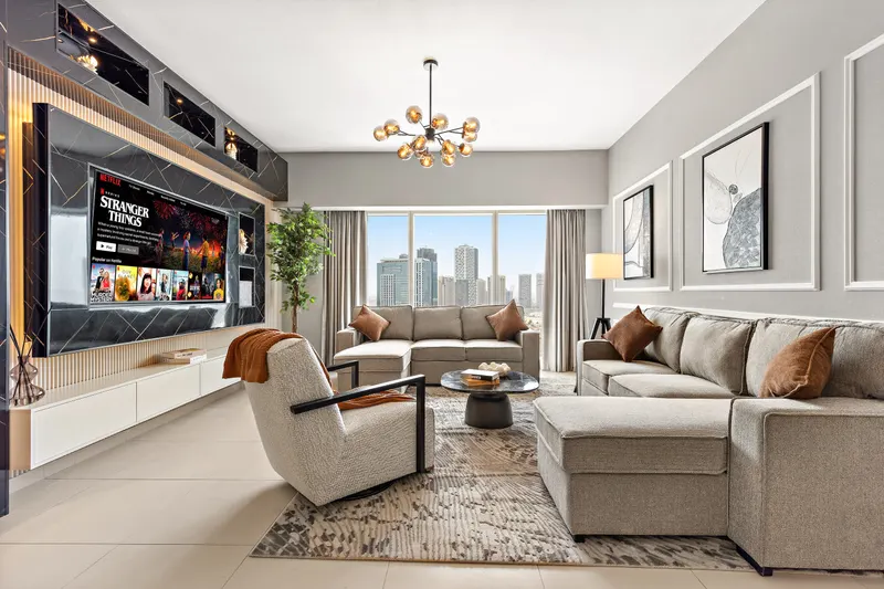 Elevate Your Stay: Scenic Views, Pool & Gym Access