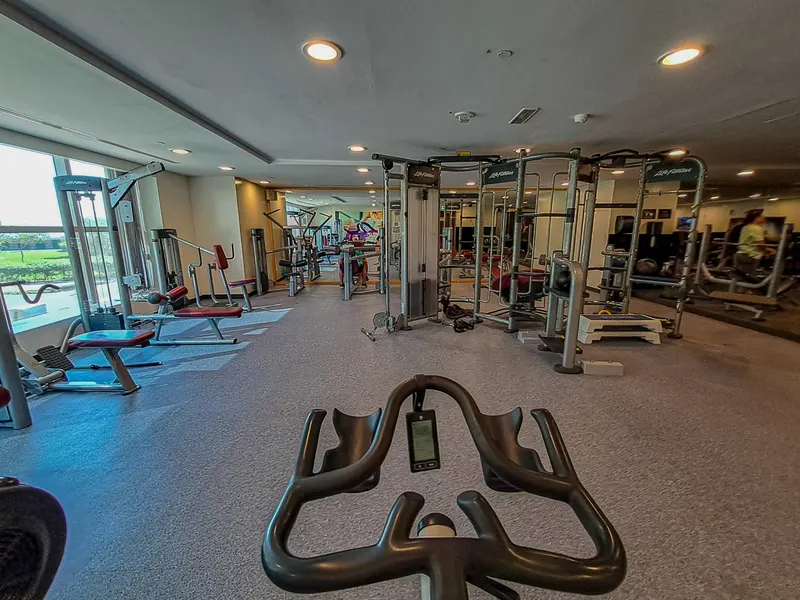 Elevate Your Stay: Scenic Views, Pool & Gym Access