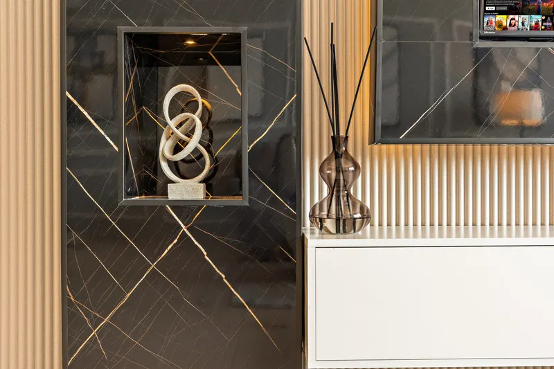 Elevate Your Stay: Scenic Views, Pool & Gym Access