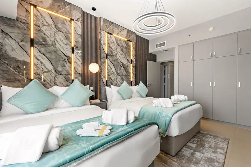 Elevate Your Stay: Scenic Views, Pool & Gym Access