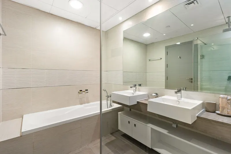 Elevate Your Stay: Scenic Views, Pool & Gym Access