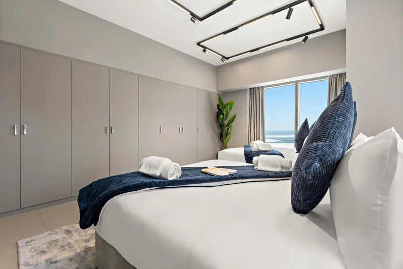 Elevate Your Stay: Scenic Views, Pool & Gym Access