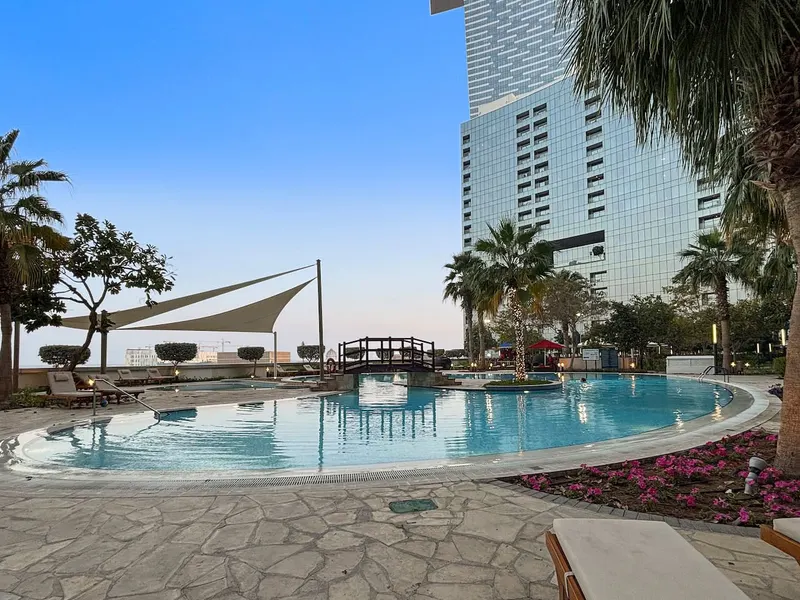 Elevate Your Stay: Scenic Views, Pool & Gym Access