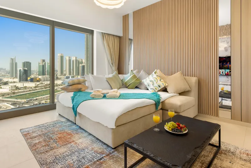 Sophisticated Living in Gate Tower: Pool & Gym