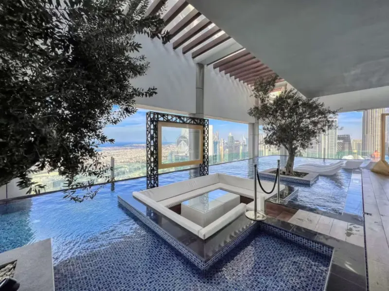 Top Location: Infinity Pool w/ Burj Khalifa Views