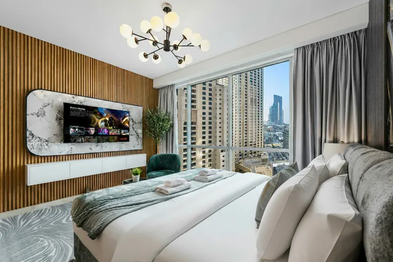 JBR Premium Oasis: Stunning Sea View, Pool & Gym