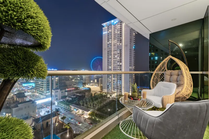 JBR Premium Oasis: Stunning Sea View, Pool & Gym