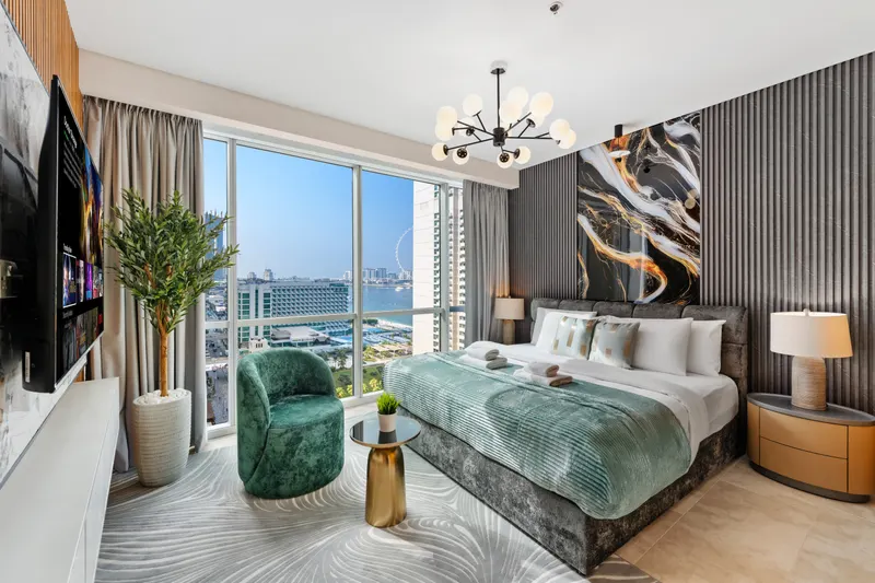JBR Premium Oasis: Stunning Sea View, Pool & Gym