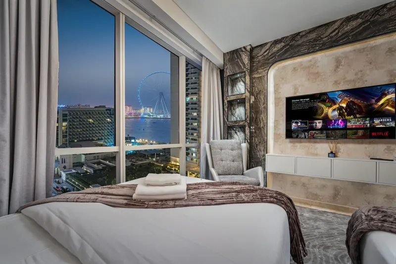 JBR Premium Oasis: Stunning Sea View, Pool & Gym