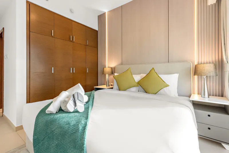 Luxe Living in Gate Tower - Pool & Gym