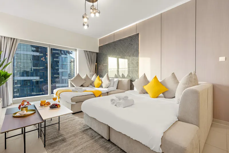 Luxe Living in Gate Tower - Pool & Gym