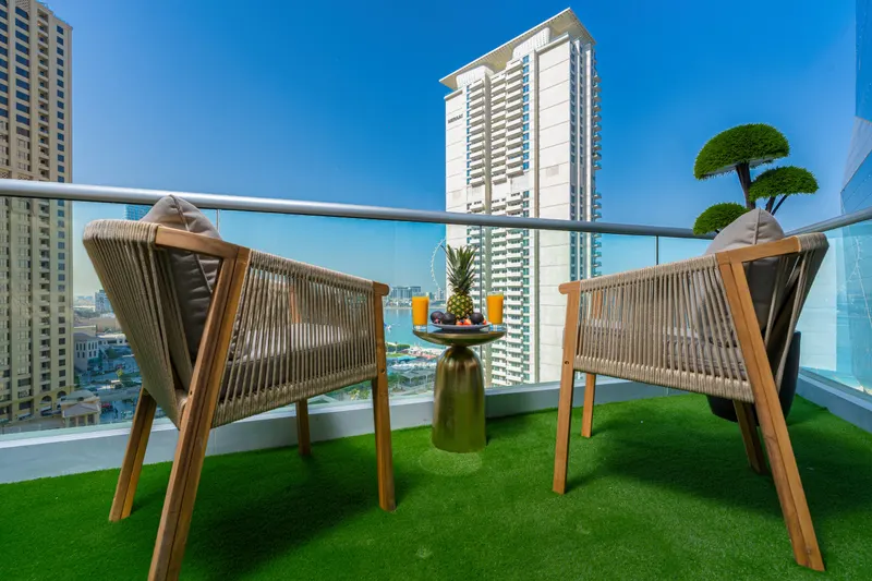 JBR Horizon Haven: Sea View, Pool & Fitness Center