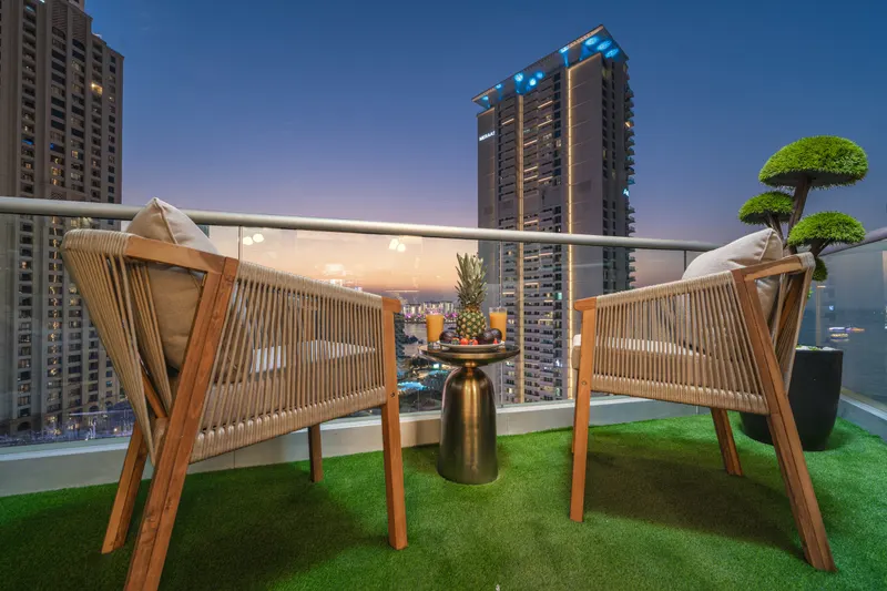 JBR Horizon Haven: Sea View, Pool & Fitness Center