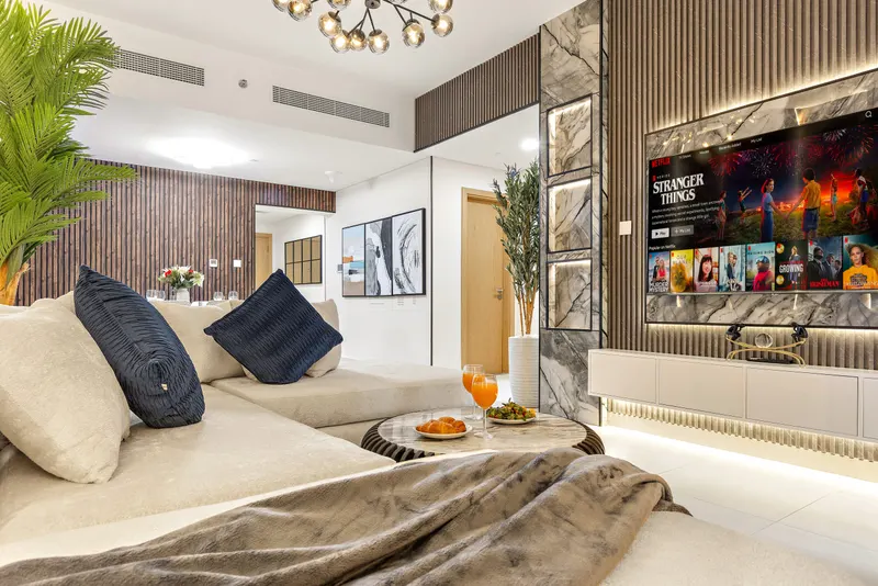 Dream Escape in Radiant Boulevard
