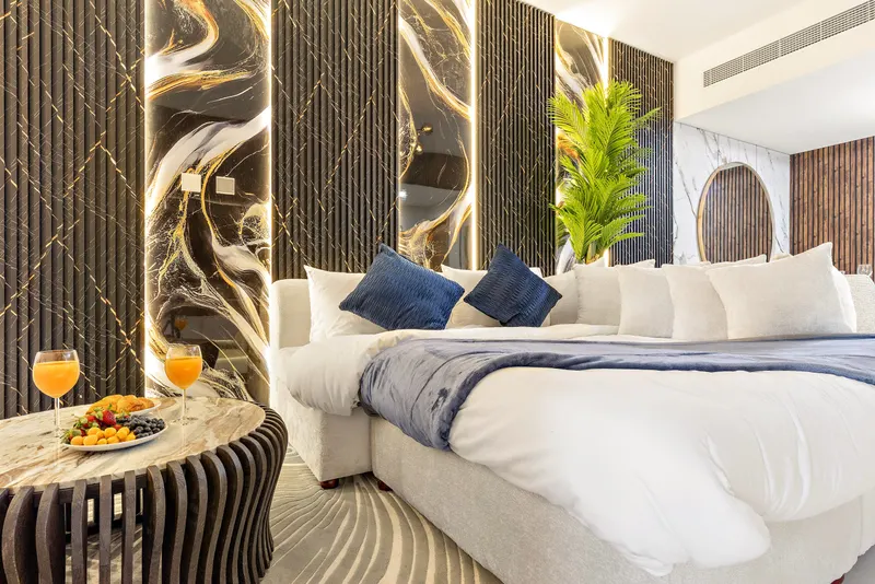 Dream Escape in Radiant Boulevard