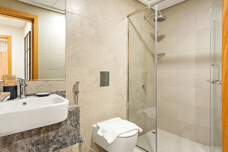 Dream Escape in Radiant Boulevard