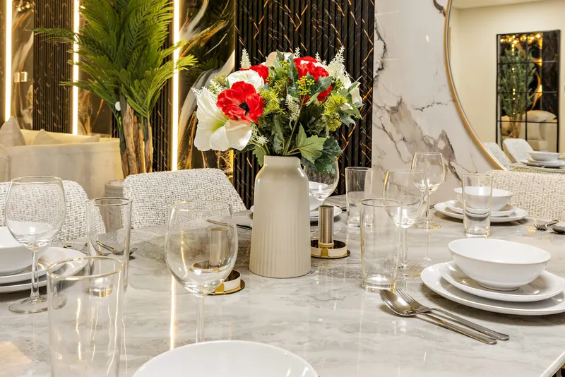 Dream Escape in Radiant Boulevard