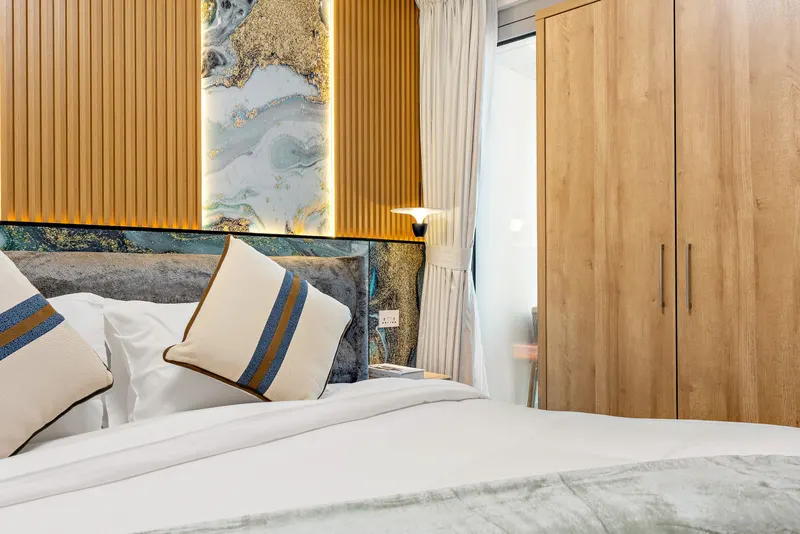 Dream Escape in Radiant Boulevard
