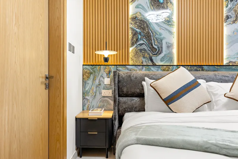 Dream Escape in Radiant Boulevard