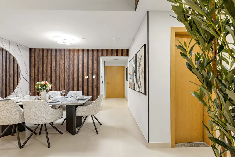 Dream Escape in Radiant Boulevard