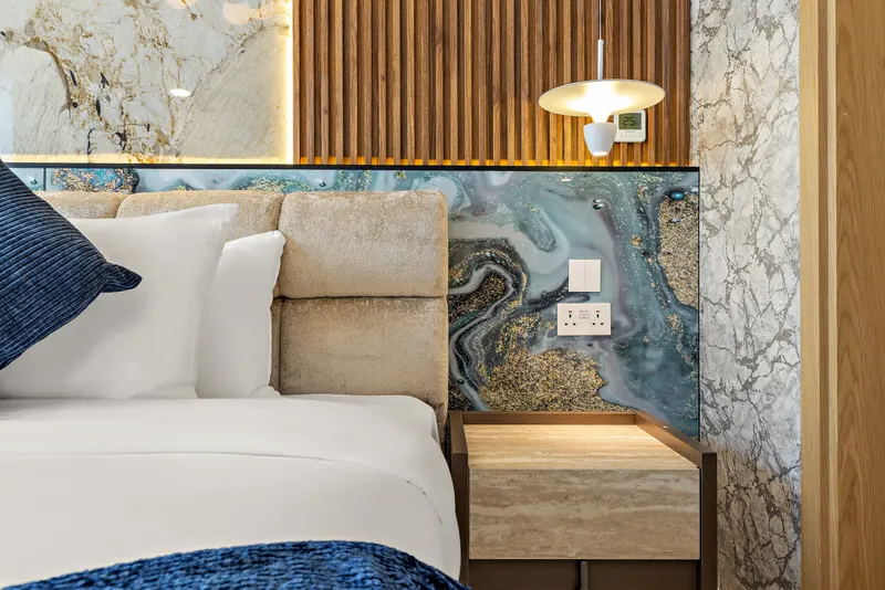 Sublime Oasis in Radiant Boulevard