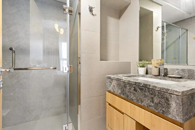 Sublime Oasis in Radiant Boulevard