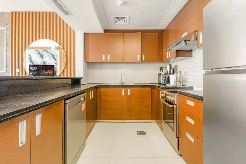 Leading Apt in Gate Tower w/ Pool & Gym