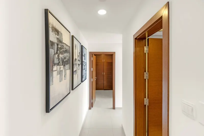 Leading Apt in Gate Tower w/ Pool & Gym