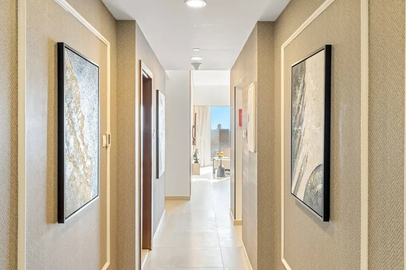 Leading Apt in Gate Tower w/ Pool & Gym