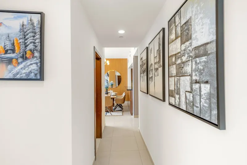 Leading Apt in Gate Tower w/ Pool & Gym