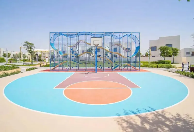 Yas Island Villa: SeaWorld & Ferrari