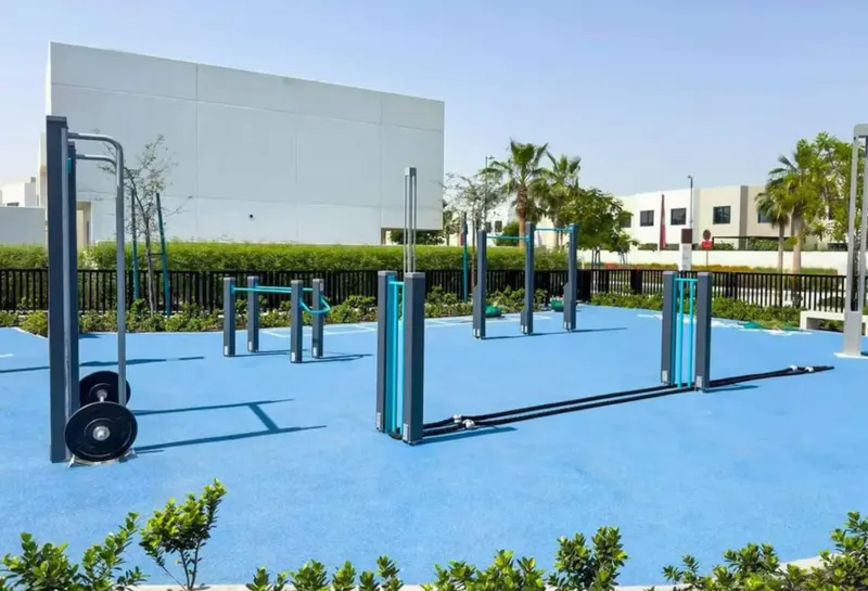 Yas Island Villa: SeaWorld & Ferrari